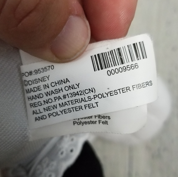 DISNEY | Minnie Mouse plushie plush doll toy - Picture 7 of 9